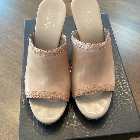 Cole Haan Kylie wedge - Picture 2 of 7